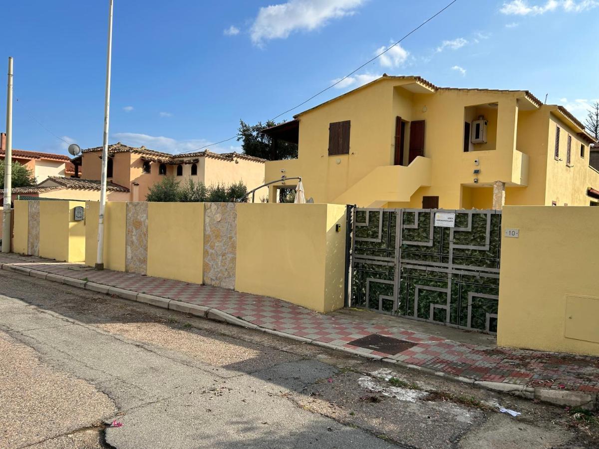 Villaluciana Solanas  Exteriör bild